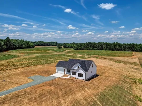 629 Stone Rd, Reidsville, NC 27320