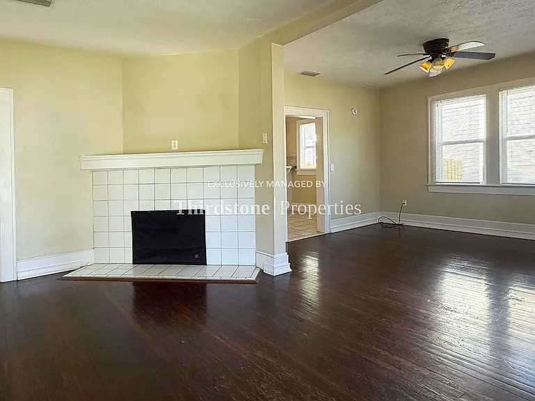 4718 Ramona Blvd — Photo 4