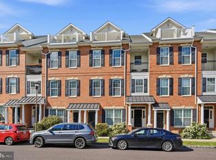 4437 Driftwood Dr, Philadelphia, PA 19129