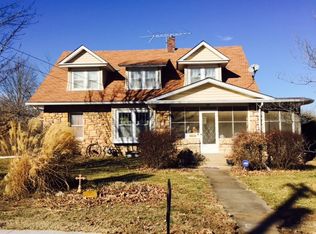 209 E Orchard St, Odessa, MO 64076