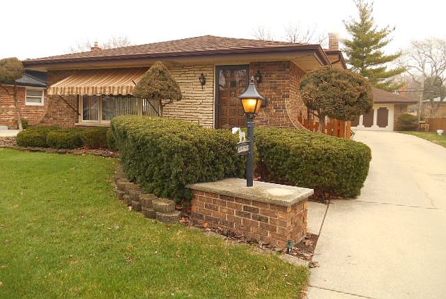 1st image of 10609 Laramie Ave