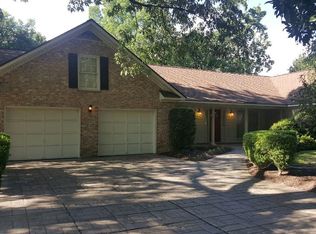 12 Windsor Dr, Charleston, SC 29407