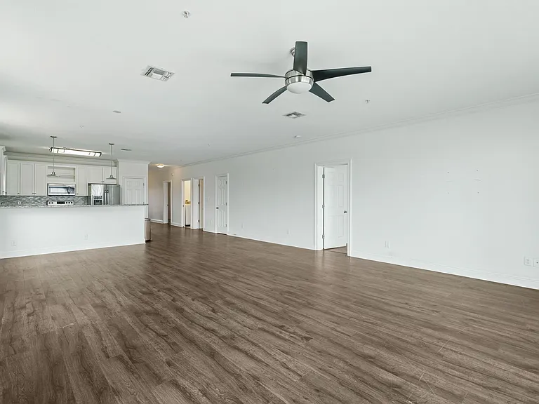 724 Harbor Blvd #202 — Photo 21