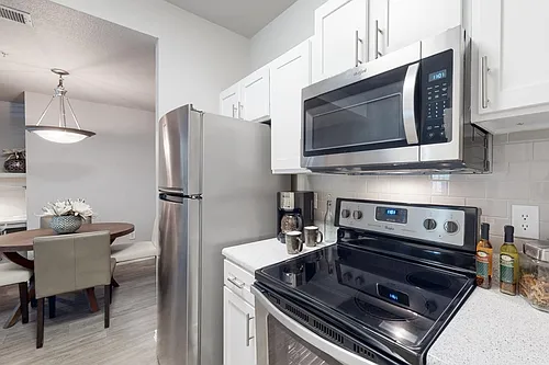 Brynwood Apartments Photo 1