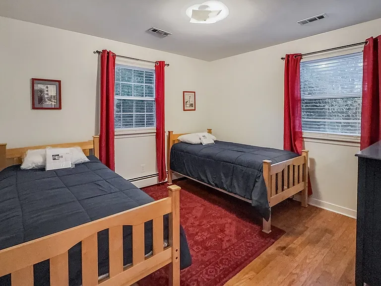 5525 S Garthdale Rd — Photo 10