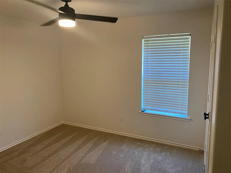 5523 Autumn Ash Ln — Photo 16