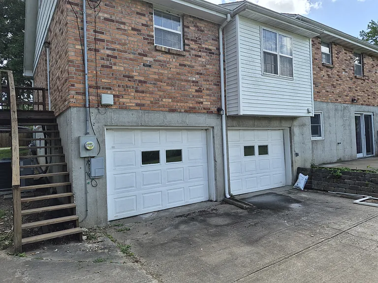2712 Wesley St — Photo 12