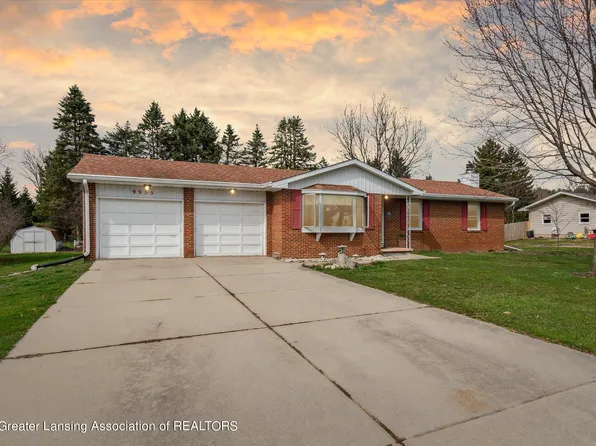 9955 Donegal Dr, Dimondale, MI 48821