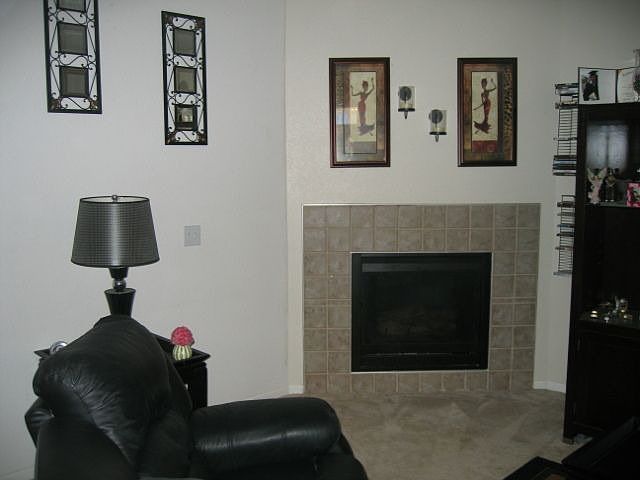2nd image of 1415 Lords Hill Dr