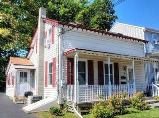 10 Oak St #V, Rhinebeck, NY 12572