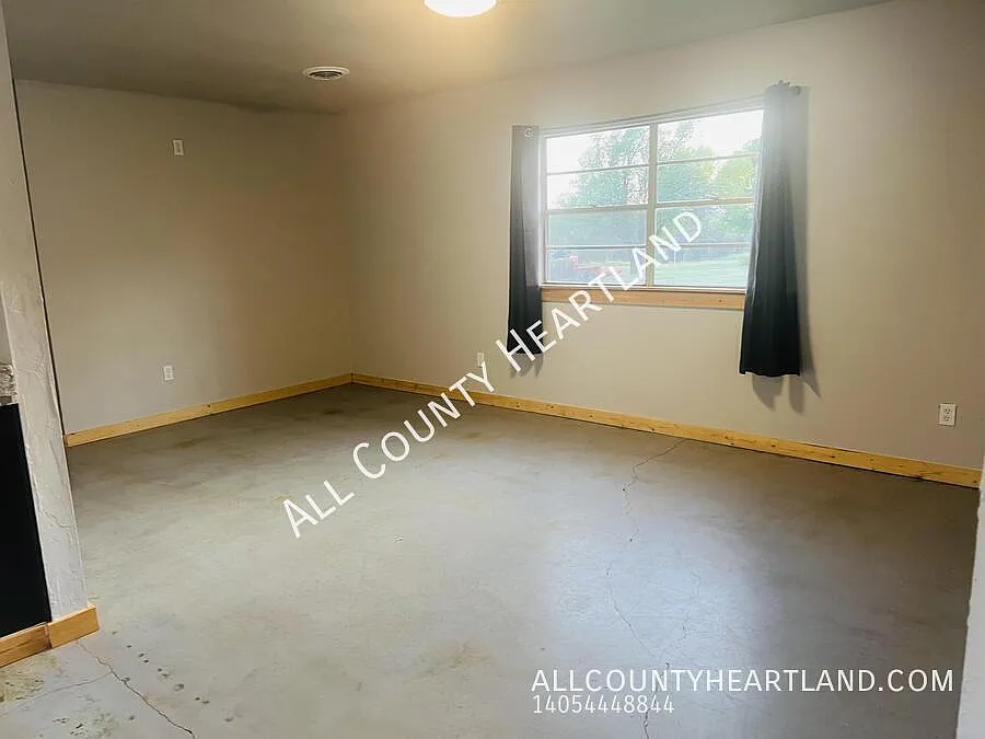 Peaceful 3 Bed, 2 Bath Home Just Outside Stillwater! — Photo 4