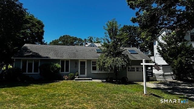 1st image of 12 Mayflower Rd