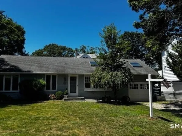12 Mayflower Rd, Darien, CT 06820
