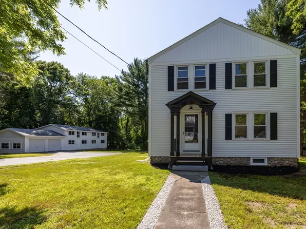 484 Collins Corner Rd, Dartmouth, MA 02747