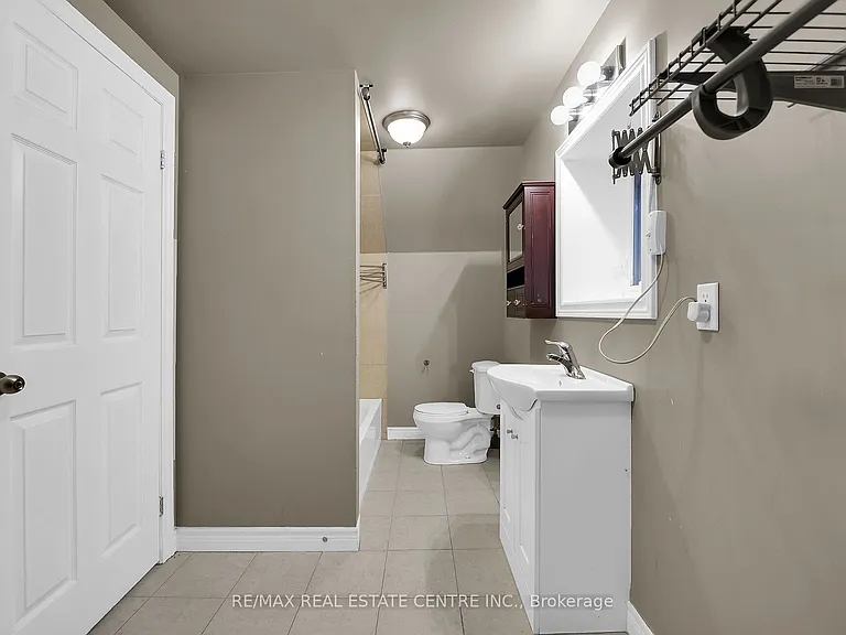 31 Gibson Ave — Photo 29