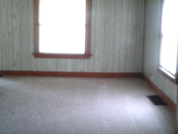 4th image of 4407 Garfield Ave