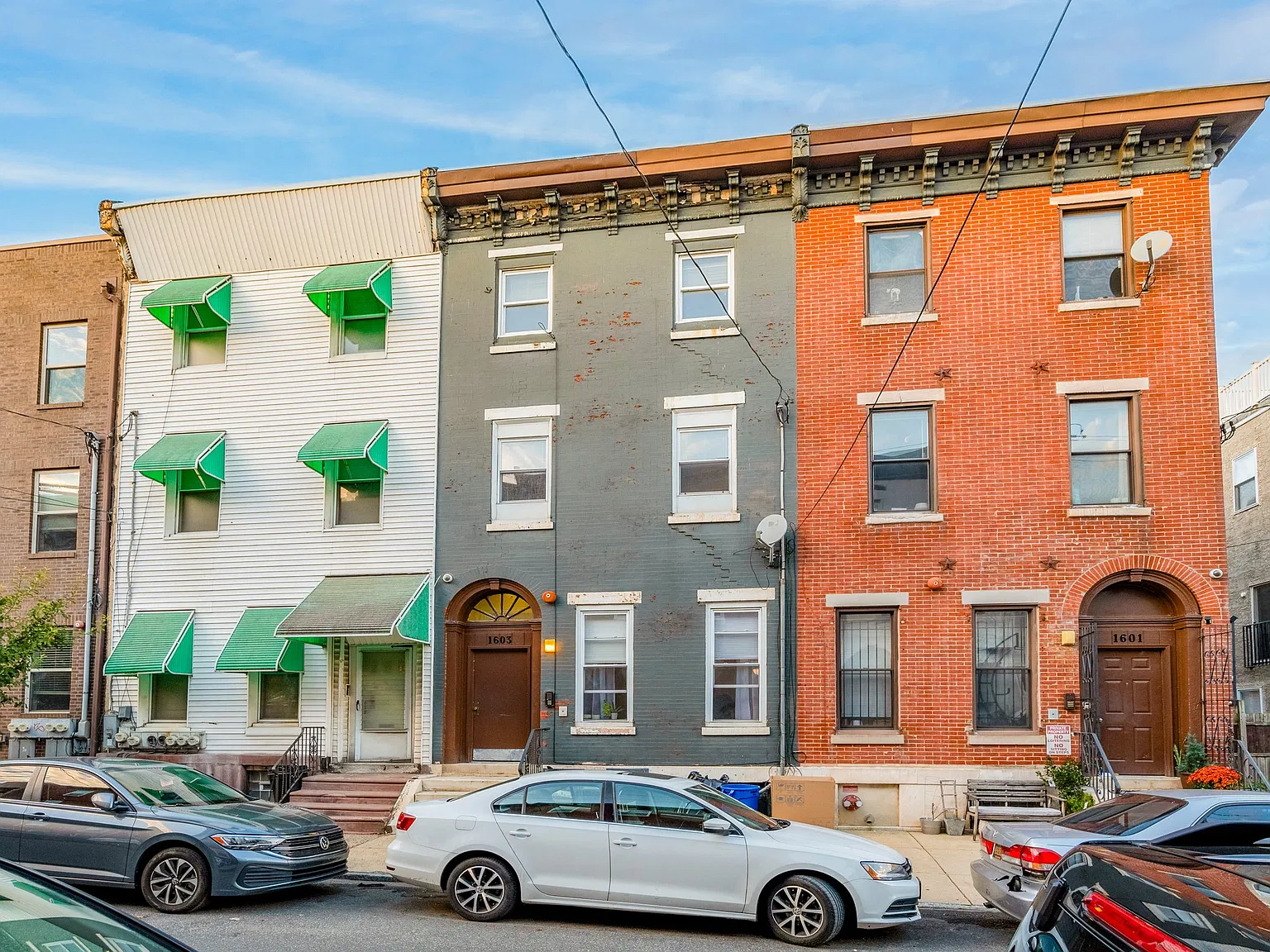 1603 Brown St — Photo 1