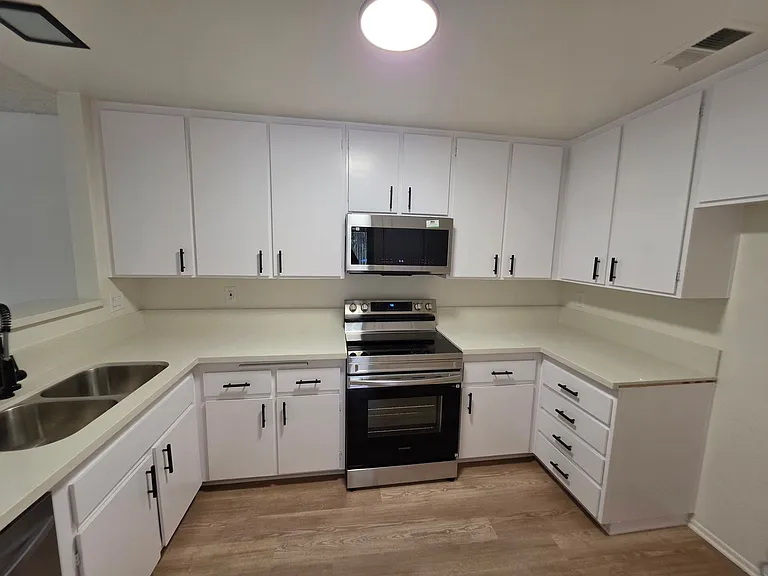 26257 Hillsford Pl — Photo 6