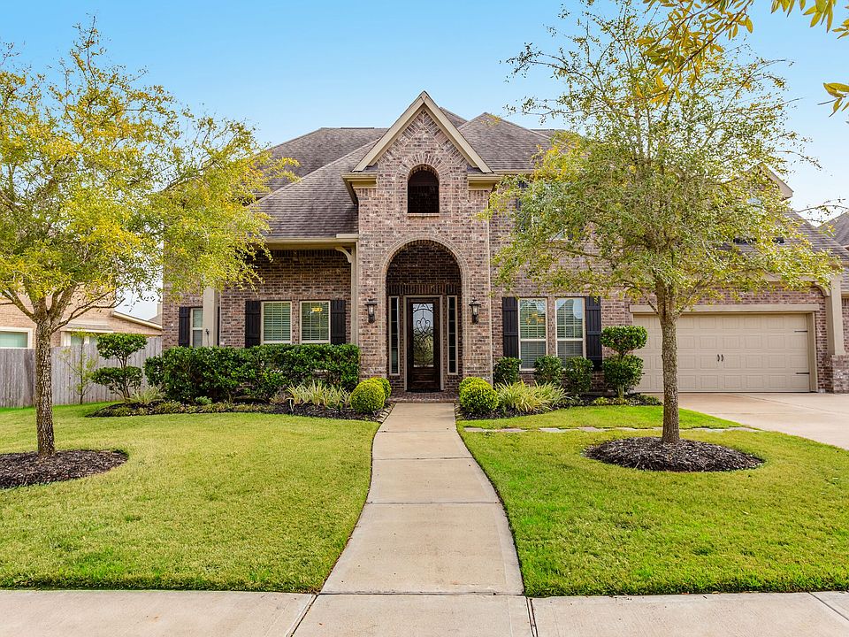 All brick Coventry home