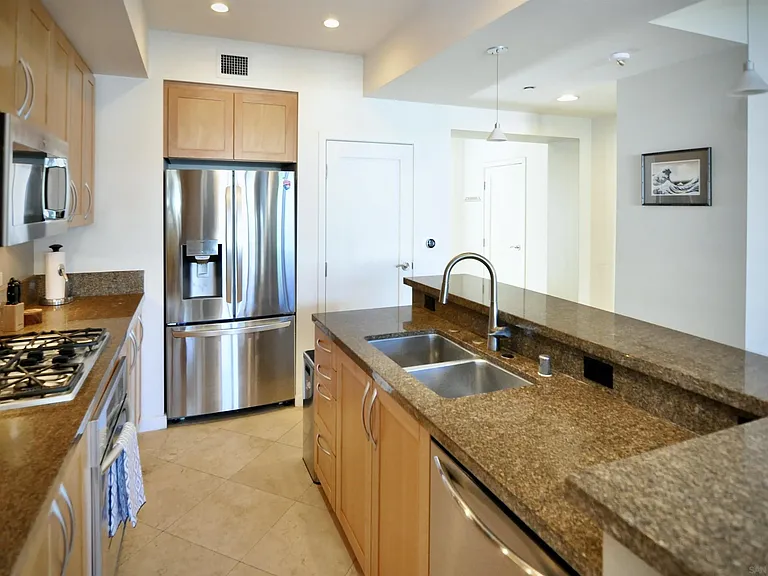 5490 La Jolla Blvd #K207 — Photo 14