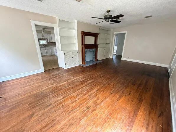 1051 19th St SE, Paris, TX 75460