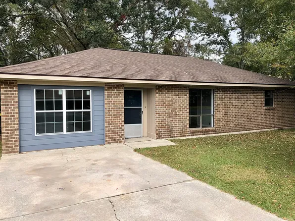 110 Sis Ln, Carencro, LA 70520
