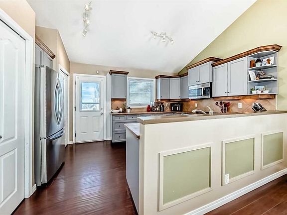 4th image of 116 E Old Boomer Rd