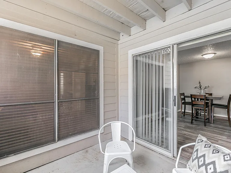 Station 121 at Town Center Apartments — Photo 195