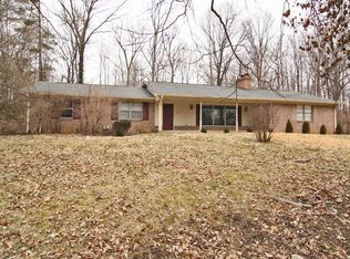 9008 Briarclift Rd, Indianapolis, IN 46256