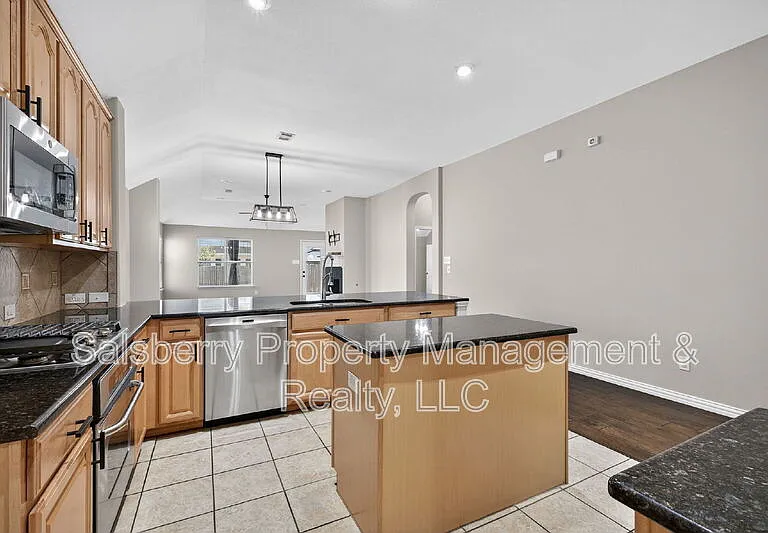 4353 Mountain Crest Dr — Photo 10