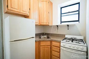 Rented by City Connections Realty