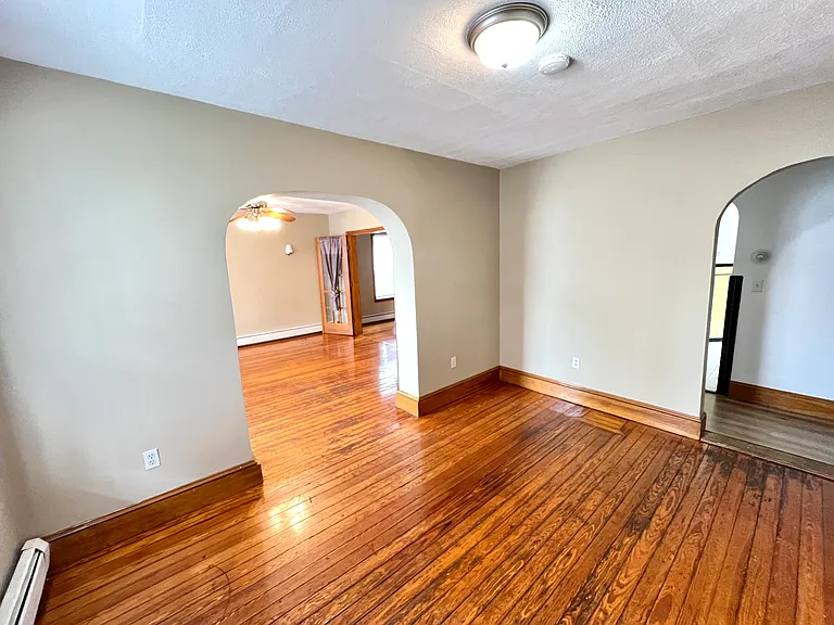 12 Forrest St #1 — Photo 3