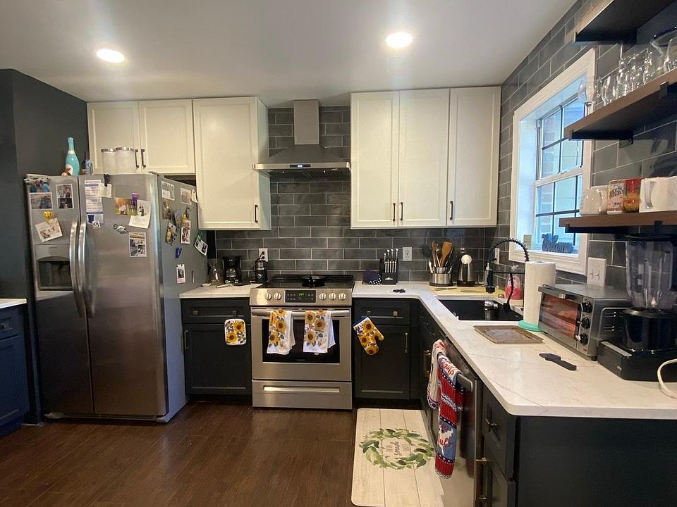 2nd image of 1424 Woodland Dr
