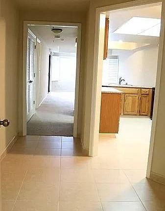 Spacious entrance