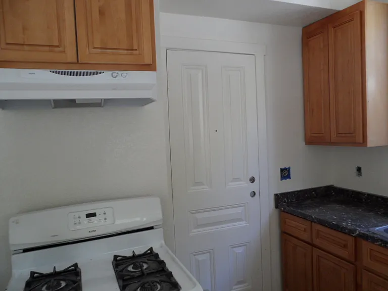 754 S 3rd St #2 — Photo 13