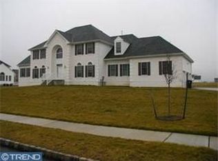 18 Whitson Ln, Monroe Township, NJ 08831