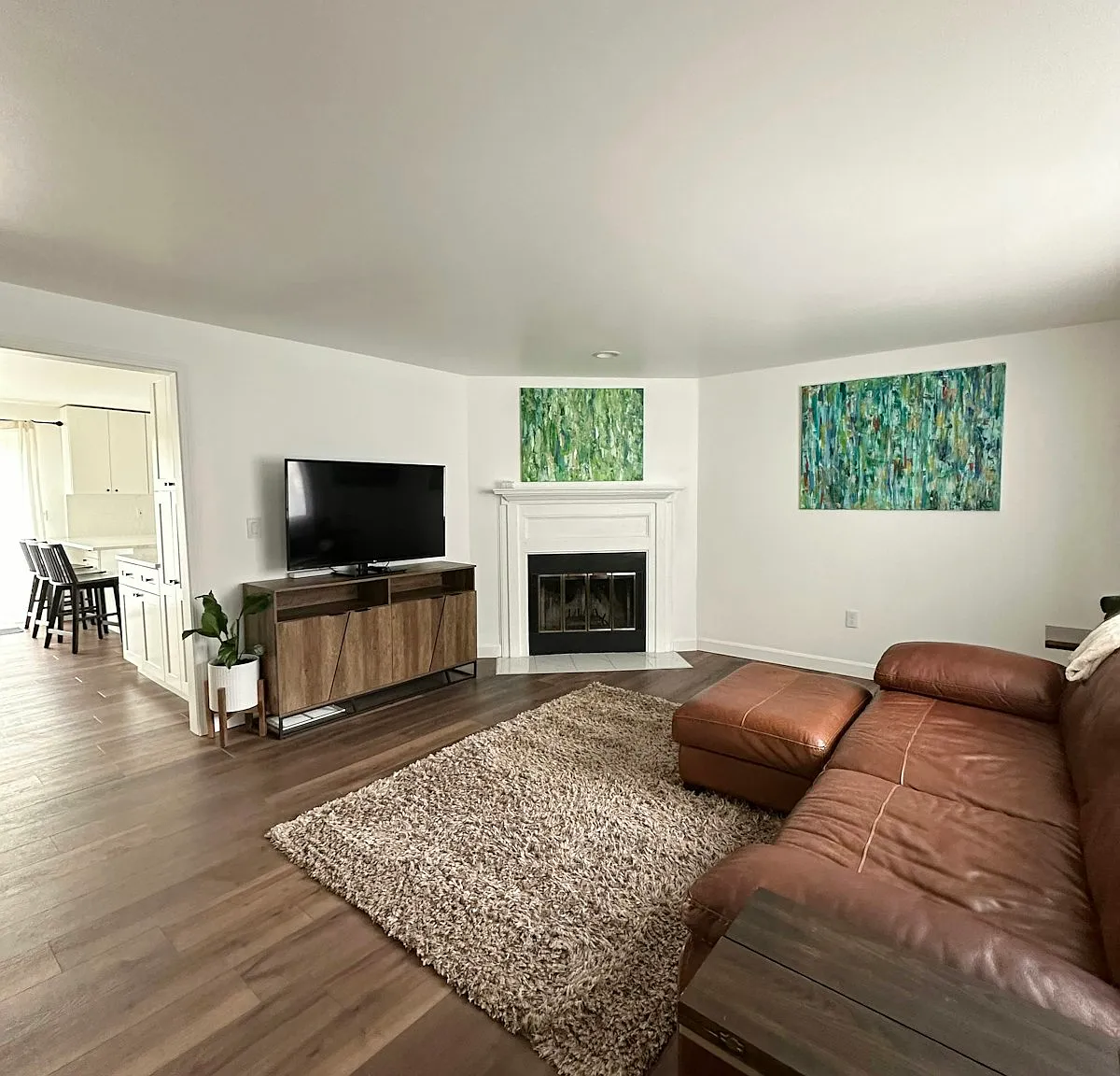 14 Westminster Dr — Photo 1
