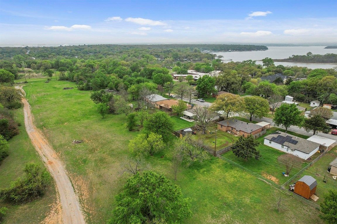 3905 Caribou Trl, Lake Worth, TX 76135 MLS 20358220 Zillow