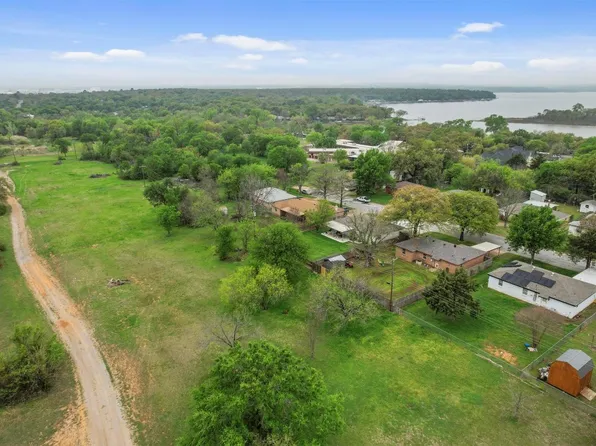 3900 Rench Rd, Lake Worth, TX 76135