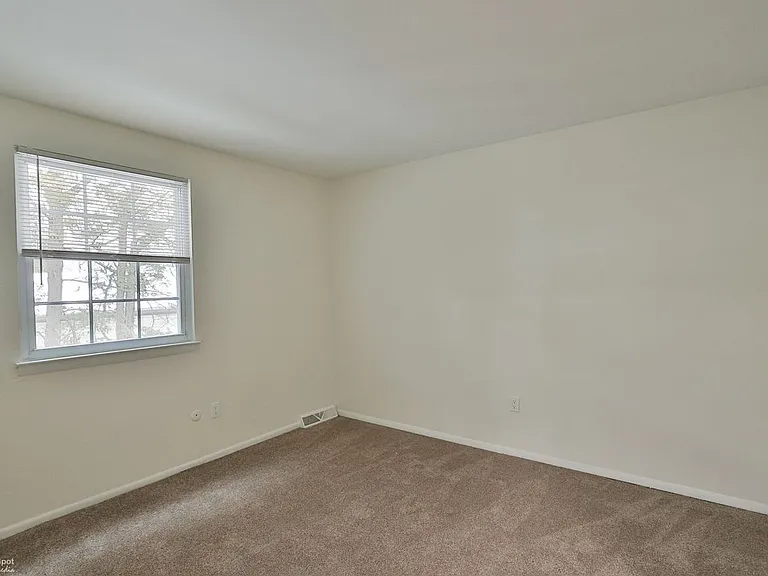 305 S Warminster Rd #B2 — Photo 4