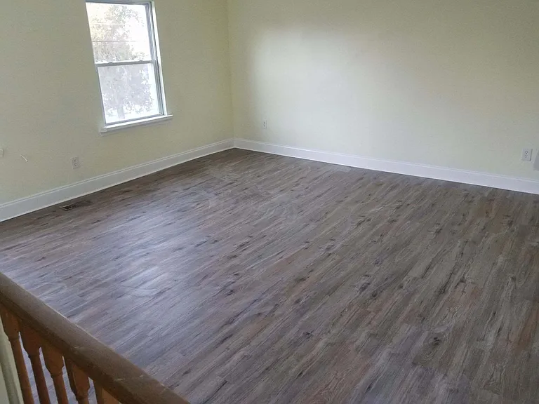 710 Cameron St — Photo 9