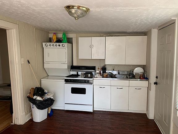 4th image of 126 Hagerman Ct APT 3
