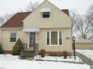 15707 Woodbrook Ave, Maple Heights, OH 44137