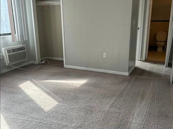 4th image of 11720 Edgewater Dr APT 313