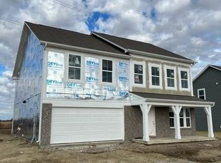 5552 Woods Pointe Dr, McCordsville, IN