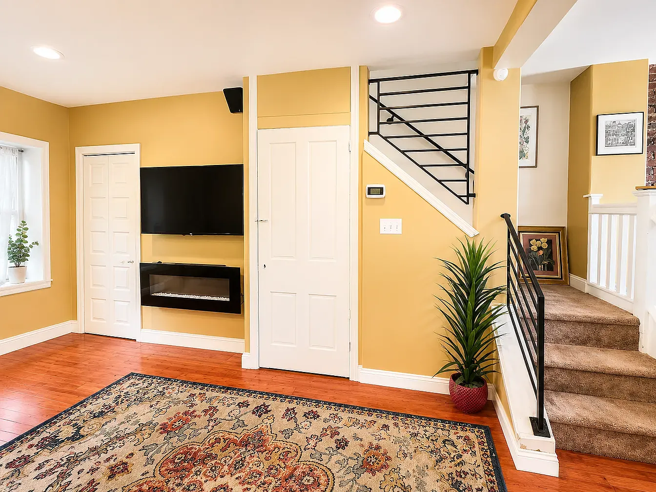 3 bed, 2.5 bath, 1360 sqft, $2,700 — Photo 4