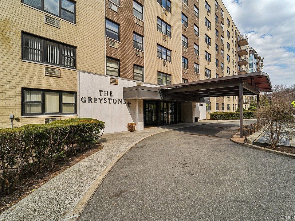 1st image of 1085 Warburton Avenue #316
