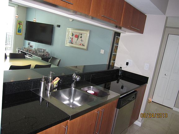 3rd image of 600 W Las Olas Blvd APT 1004
