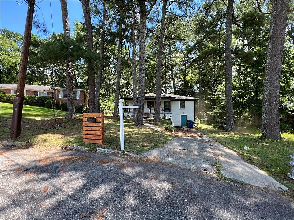 1st image of 2666 Lincoln Ct NW