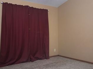 2 Alcoma Dr, McCook Lake, SD 57049